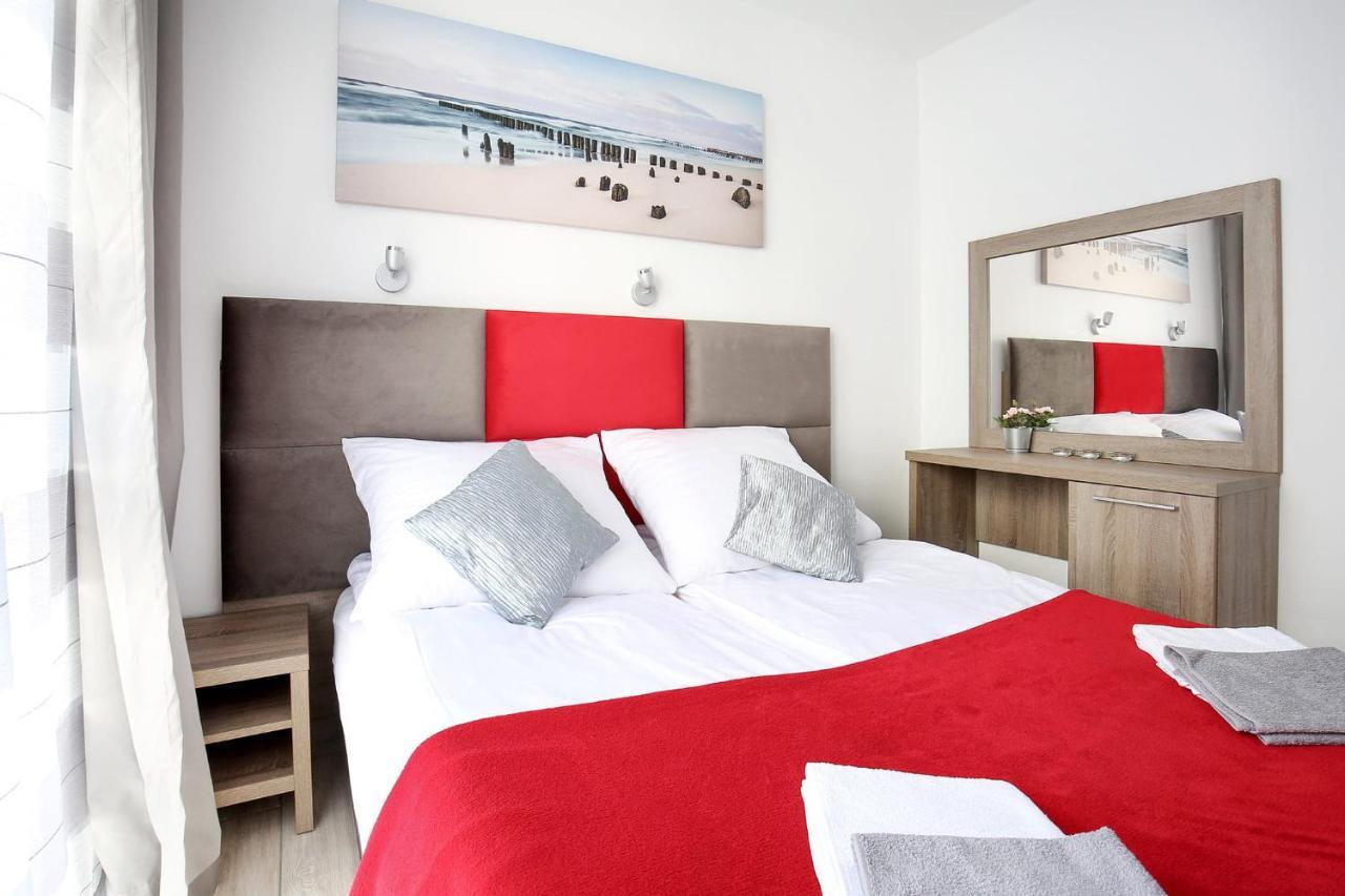 Appartamento Apartament Red Mielno Mielno  Esterno foto
